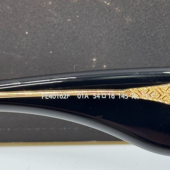 NEW FENDI FE40162F 01A BLACK SUNGLASSES WOMEN FENDI - Picture 8 of 10